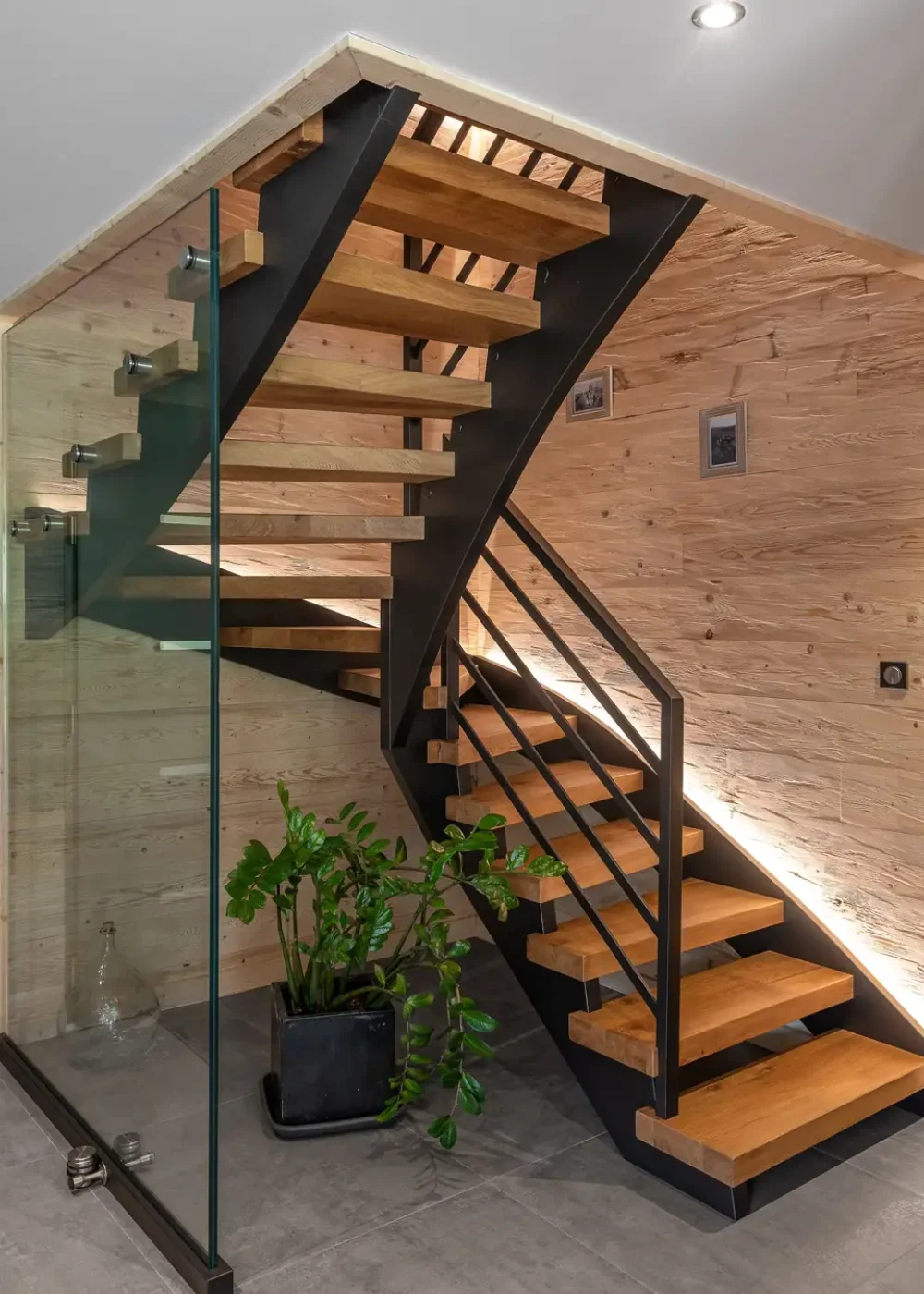 Fabricant d'escaliers, Les Escaliers Mougin ont conçu ce superbe ouvrage sur-mesure à La Bresse dans les Vosges